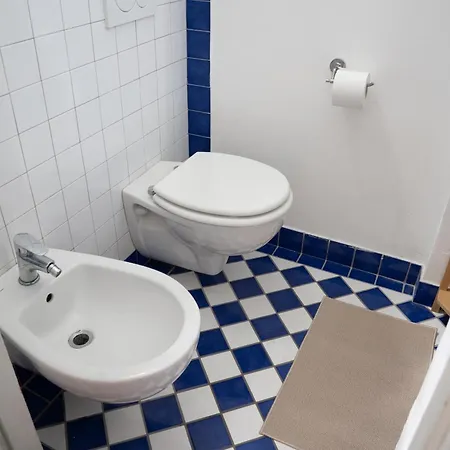 Guesthost - Comfy X3 Centre Apartment